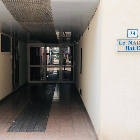 Charmant F2 à Port-Fréjus 2/4 personnes Extérieur photo